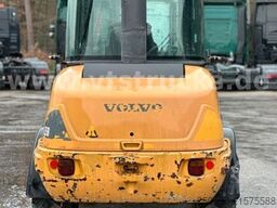 VOLVO L25B-P Palettengabel&Schaufel