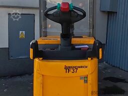 Jungheinrich ERC 216z / 2018y/ initiallift/ 7761h