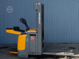 Jungheinrich ERC 216z / 2018y/ initiallift/ 7761h