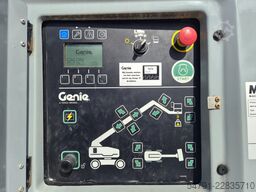 Genie S-45XC TRAX