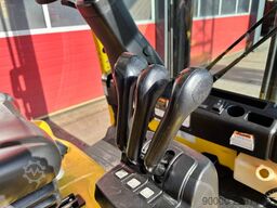 Hyster J2.5 XN 2500kg E- heftruck triplo