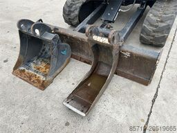 Hitachi ZX33U-6 (7789)