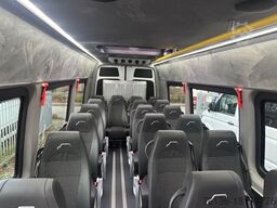 MERCEDES-BENZ Sprinter Elektro 450km Reichweite 19 Sitzer