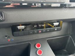 MERCEDES-BENZ eSprinter Linienbus Rollstuhl 15+10 Niederflur