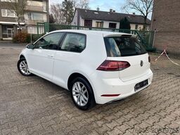 VOLKSWAGEN Golf 1.0 TSI DSG Comfort.*Klima*Navi*Alcantara