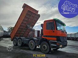 Mercedes-Benz Actros 3235