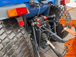 ISEKI 4330 mit Winterpaket komplett überarbeitet