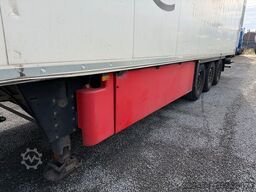 SCHMITZ CARGOBULL SKO 24/L - 13.4 Carrier Vector 1350 Lift