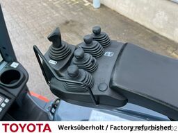 Toyota 8 FBE 16 T / Akku überh!