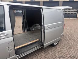 VW Transporter 2.0 TDI L2H3 | 180 pk | 2010 |