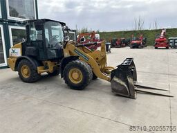 Caterpillar 906M (8758)