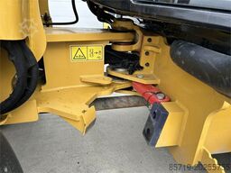 Caterpillar 906M (8758)