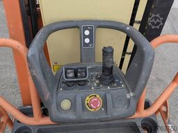JLG Toucan T8E
