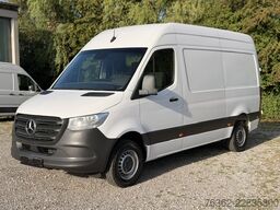Mercedes-Benz Sprinter 319 L2H2 V6 3,0L AHK-3,5T Kamer