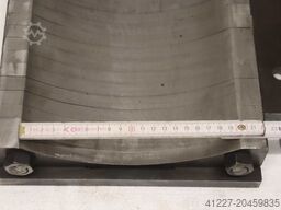 unbekannt Radius 132,5 mm