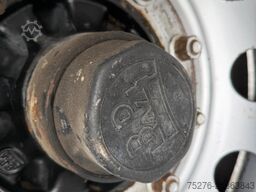 Floor FLO 17 30HA Mixertrailer 14 m3 With seperate en...