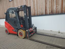 Linde H 25/600 Diesel Triplex Zinkenversteller