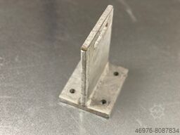 Anschraubplatte: 100 x 120 x 10 mm/ Anschraubflansch: 120 x 140 x 10 mm