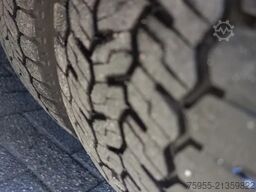 Volvo FL 210 GESLOTENBAK EN KLEP ZIJDEUR