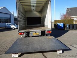 Volvo FL 210 GESLOTENBAK EN KLEP ZIJDEUR