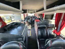 MAN R 08 Lion's Coach L