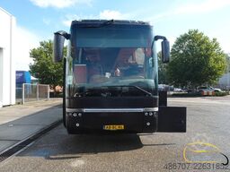 VAN HOOL T917 Acron, 63 Sitze