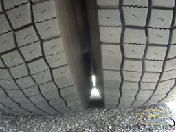 VAN HOOL T917 Acron, 63 Sitze