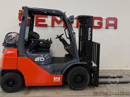 Toyota 11027 - 06-8FG20F