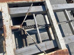 Fruehauf 3 Axles 1x45ft, 1x30ft, 1x40ft, 2x20ft  extanda...