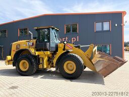CATERPILLAR 950M Radlader mit Schaufel 2.062 BTH