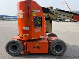 JLG E 300 AJP