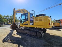 KOMATSU PC240NLC-11
