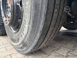 MAN TGS 26.440 Zugmaschine + Atlas Kran 5 Ausschube