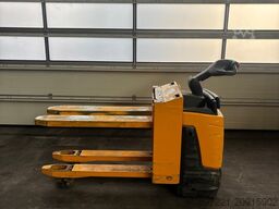 Jungheinrich ERE 120/C20