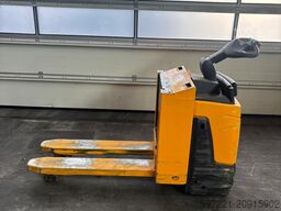 Jungheinrich ERE 120/C20