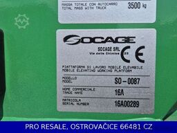 TOYOTA LAND CRUISER 79 + HUBARBEITSBÜHNE SOCAGE