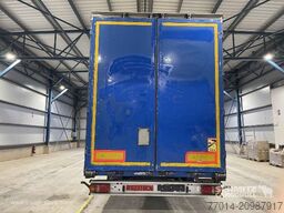 Berger Curtainsider Mega