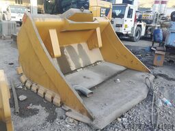 Caterpillar Loader Bucket