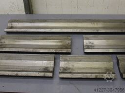 unbekannt 165/47 mm