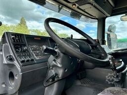 Scania R124-400 L 4x2 SLEEPERCAB ADR/VLG (2 FUEL LINES...