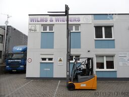 Jungheinrich EFG 220 - Triplex - Batterie BJ 2022