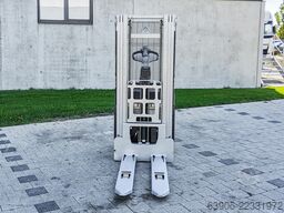 Still EXV SF16i