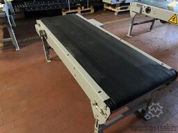 Vanderlande Gurtförderer mit Antrieb