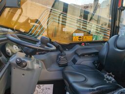 Liebherr T33-10
