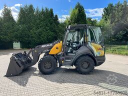 Mecala AS750 Schwenklader