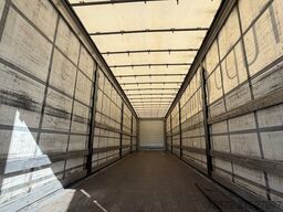 Schmitz Cargobull TAULINER CON ELEVACION