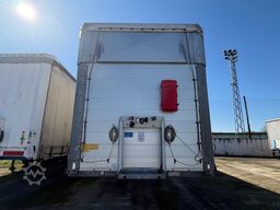 Schmitz Cargobull TAULINER CON ELEVACION