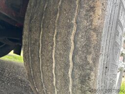 Schwarzmüller S1 J-Serie Curtainsider / Plane