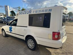 VW Passat **AMBULANCE-RETTUNGSWAGEN**