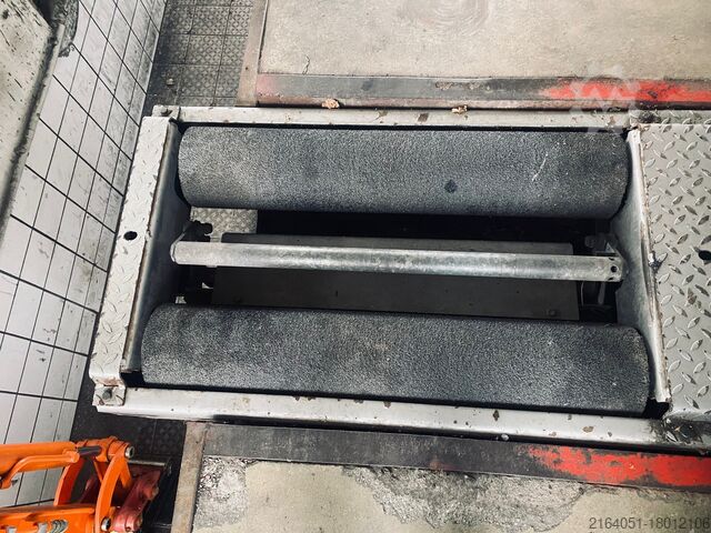 Bremsenprüfstand AHS Varioflex 306 S 2 AHS Rollenprüfstand Varioflex 306 S 2 TEC